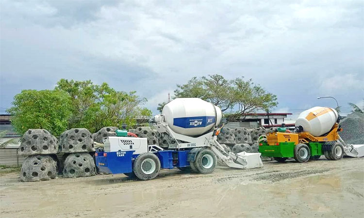 self loading concrete truck mixer