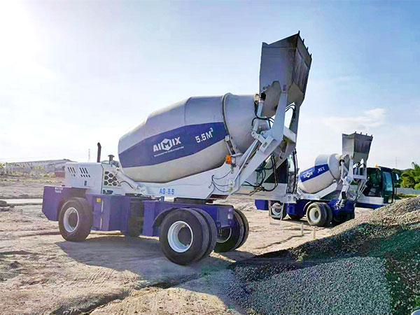self loading concrete mixer price